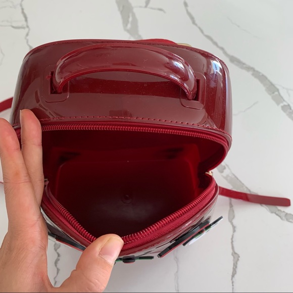 Hard shell backpack - Picture 4 of 4